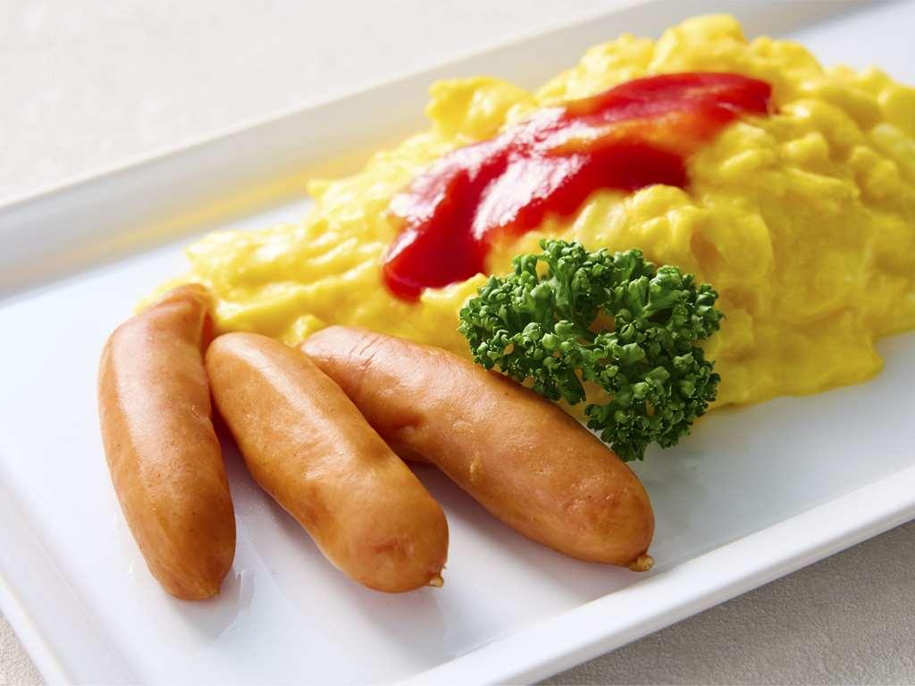 فندق كومفورت تويوهاشي المطعم الصورة